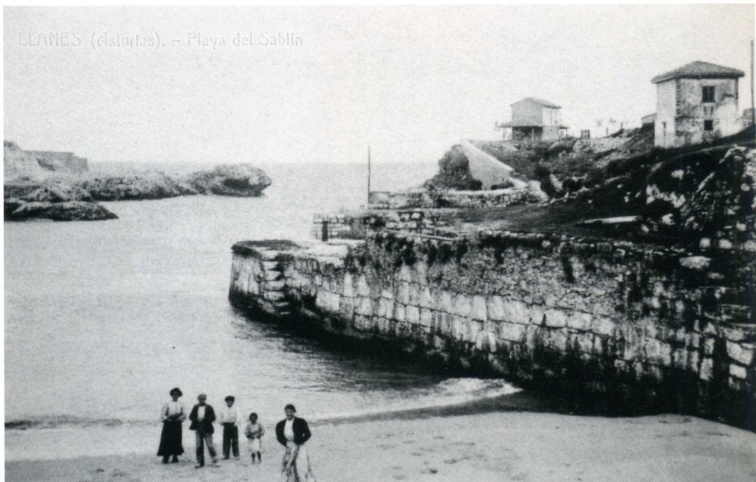 Entrada al puerto 1890
