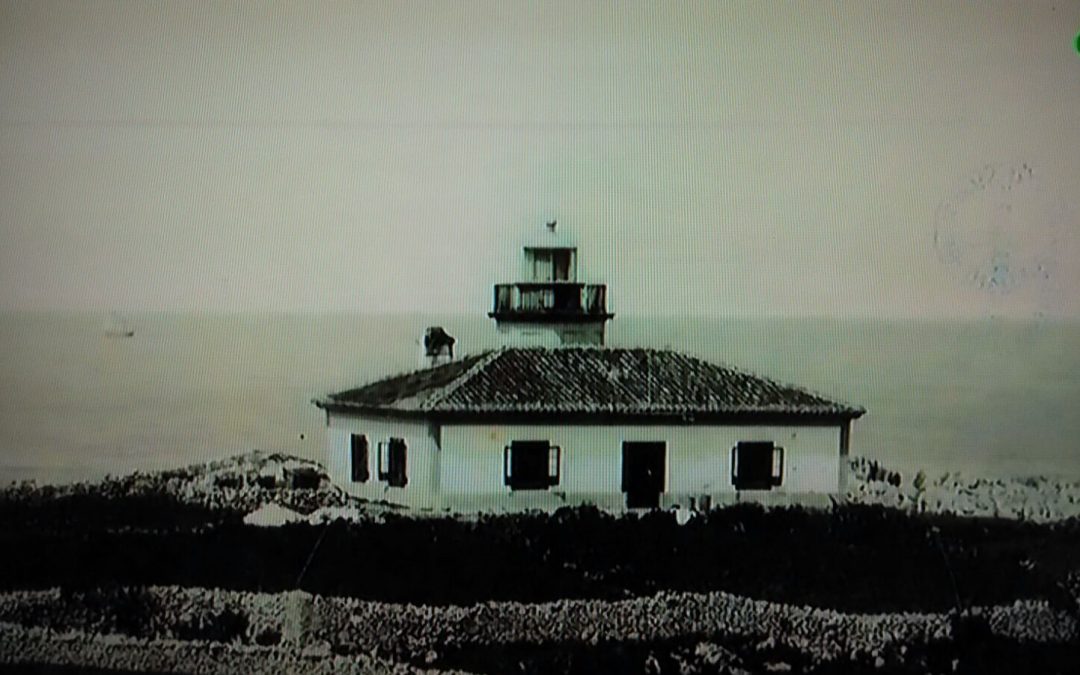EL FARO DE LLANES