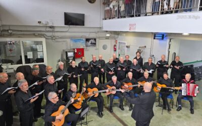 UN MAR DE VOCES CONQUISTA LLANES POR TERCER AÑO CONSECUTIVO