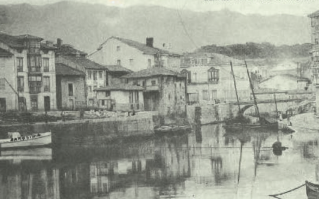 AÑO 1907, “CAROLINA”, LA PRIMERA LANCHA DE PESCA CON MOTOR DE LLANES