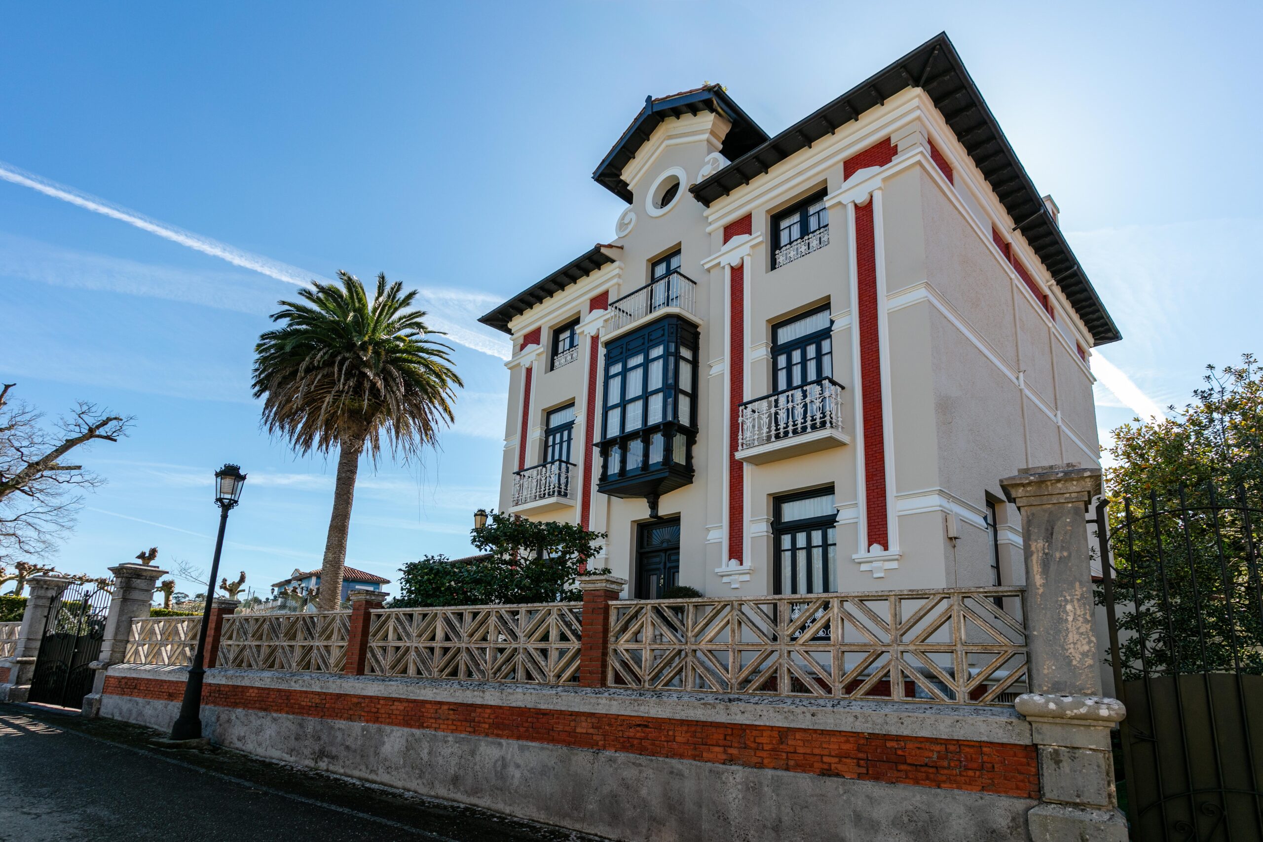CASONA LA PALMERA | LA FORTUNA QUE VINO DEL MAR