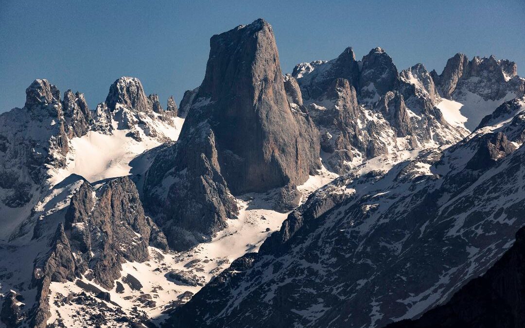 LA TOPONIMIA DE LOS PICOS DE EUROPA