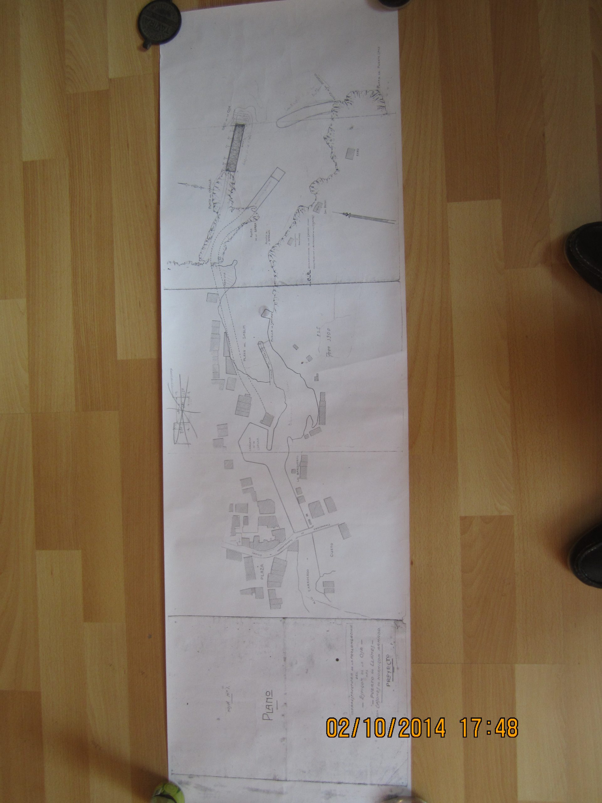 (4) Planos de la compuerta