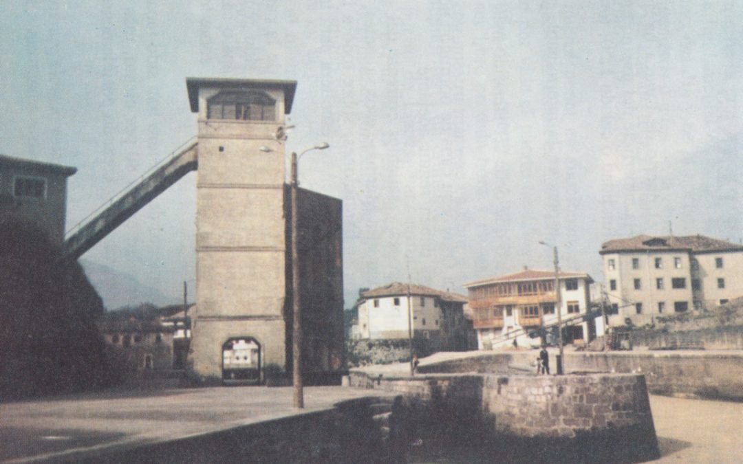 LA COMPUERTA (1930 -1994)