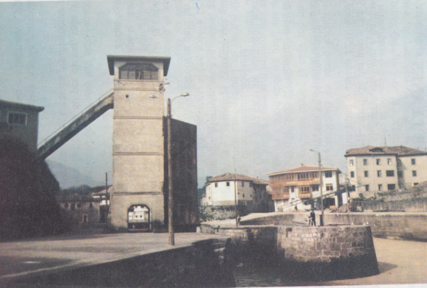 ‘La Compuerta’ 'La Compuerta'