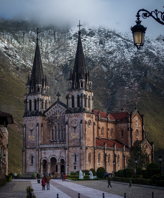 ¿SABÉIS QUÉ MÁS TÍTULOS OSTENTA LA PRINCESA DE ASTURIAS?